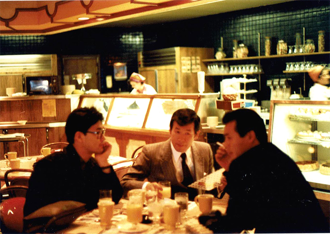 任天堂バレーボールの原作権利者・ファミコン移植ディレクター、本谷浩明